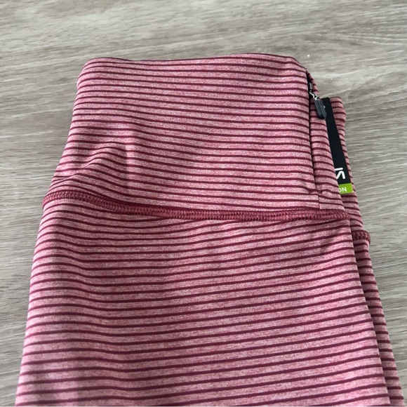 Gapfit eclipse pink stripe highrise 7/8 length leggings - Picture 4 of 8